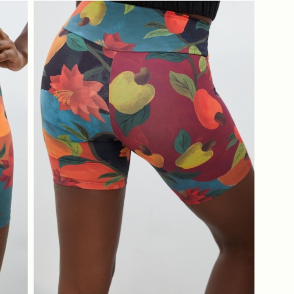 Farm Rio Lydia Bike Shorts - Picture 3 of 7
